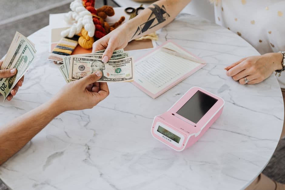 What Makes a Website Convert Visitors Into Paying Clients
